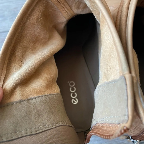 Ecco  Tan Soft Leather Ankle Chunky Heel Boots - Picture 11 of 13
